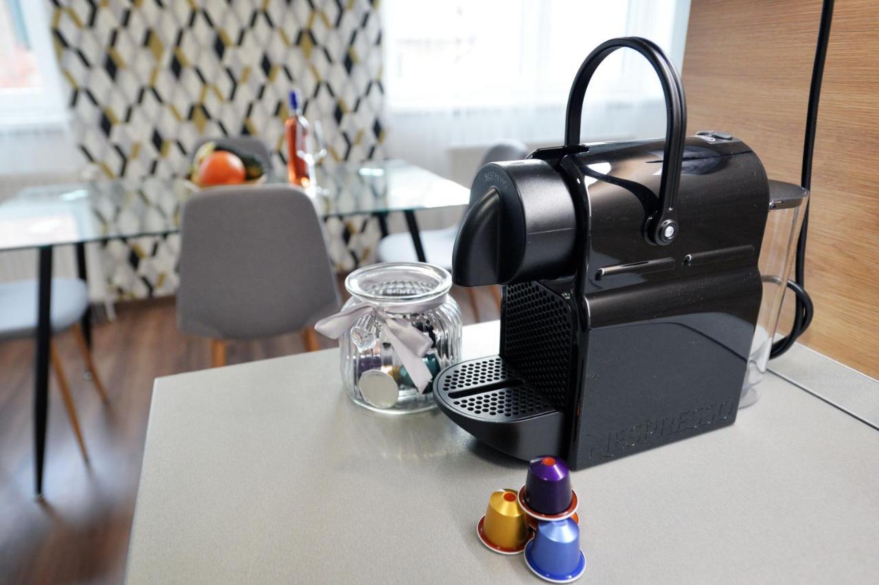One Luxury Suites Eger Buitenkant foto