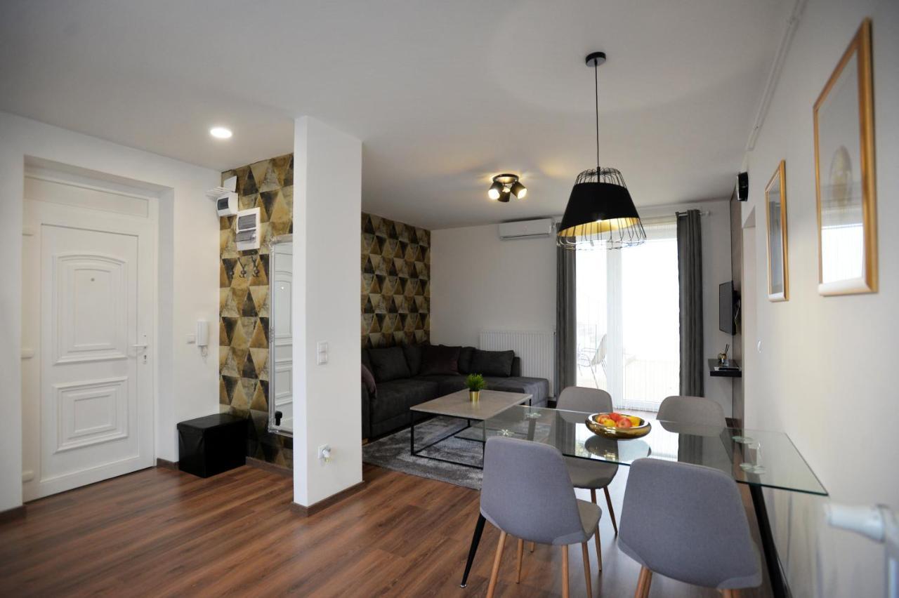 One Luxury Suites Eger Buitenkant foto