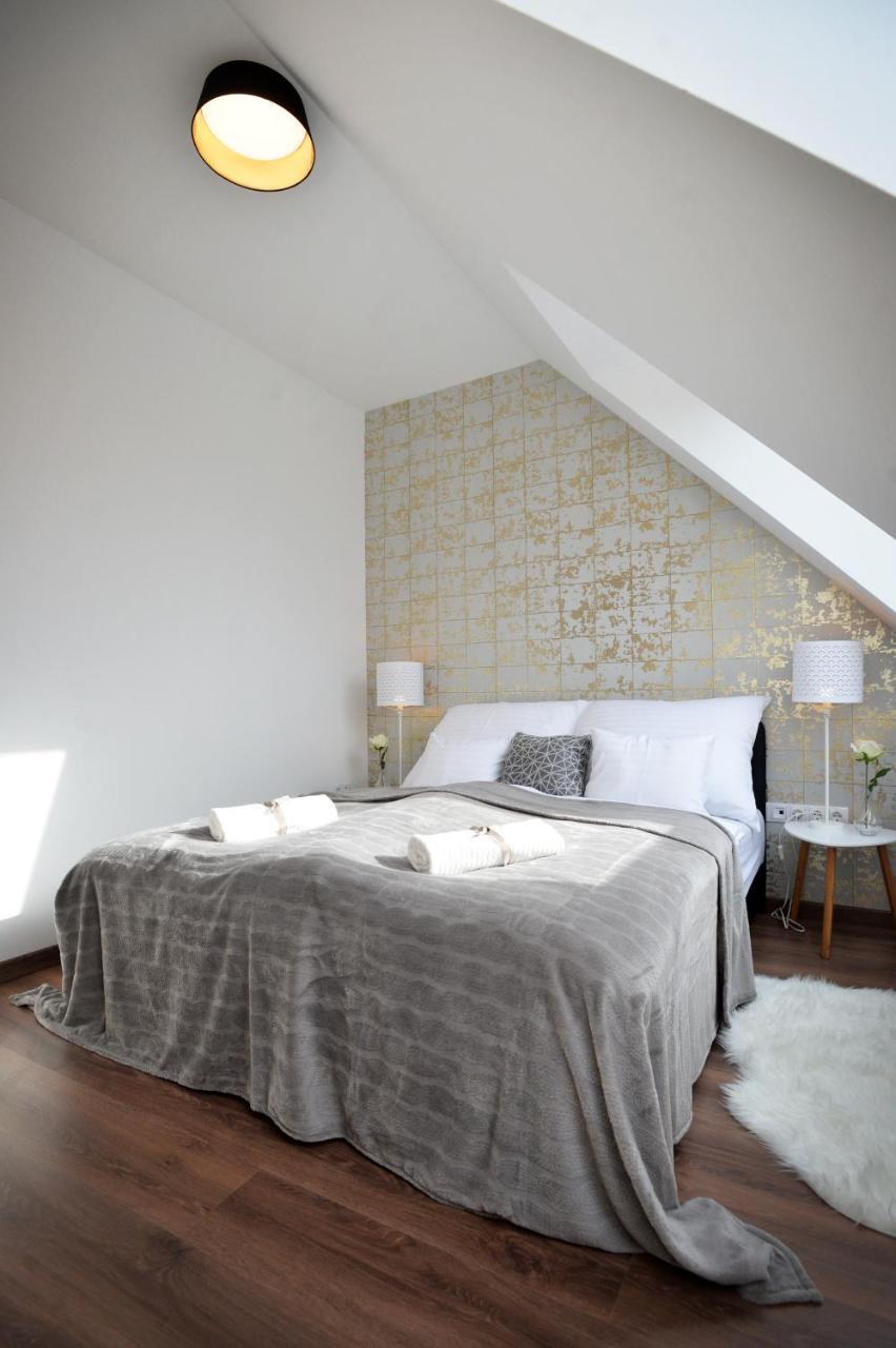 One Luxury Suites Eger Buitenkant foto